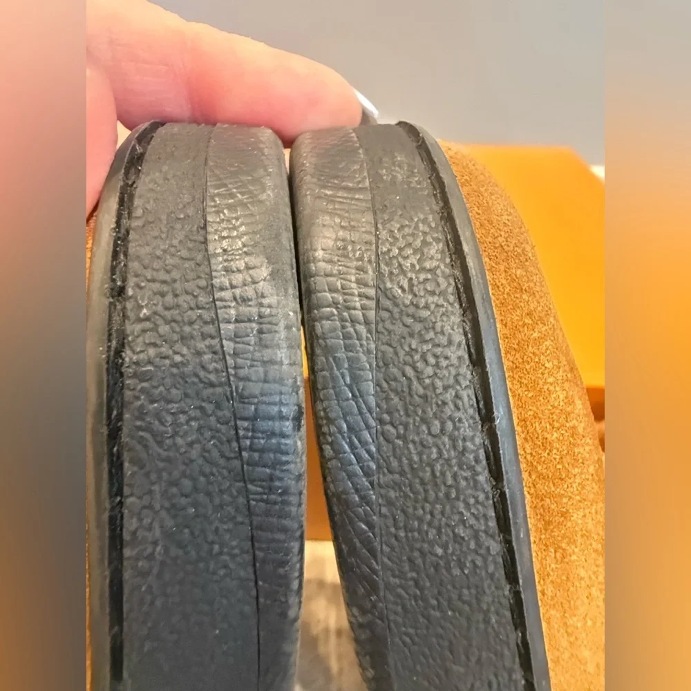 Louis Vuitton Suede Shearling Snowdrop Brown Ankle Booties - Picture 10 of 10